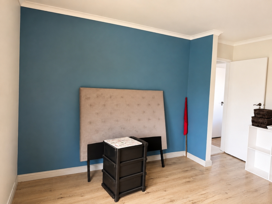 To Let 4 Bedroom Property for Rent in Edgemead Western Cape